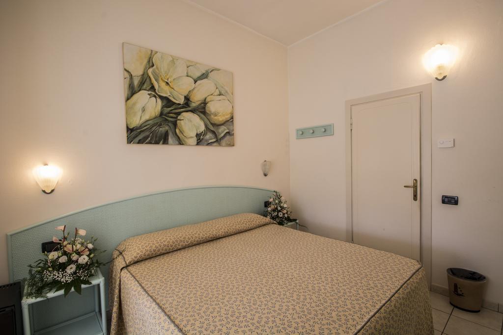 Hotel Riviera Blu Tirrenia Room photo